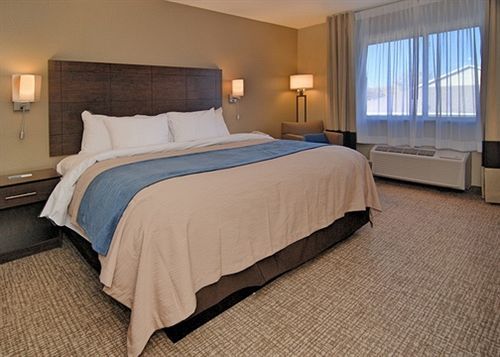 Comfort & - Cedar Falls 3*